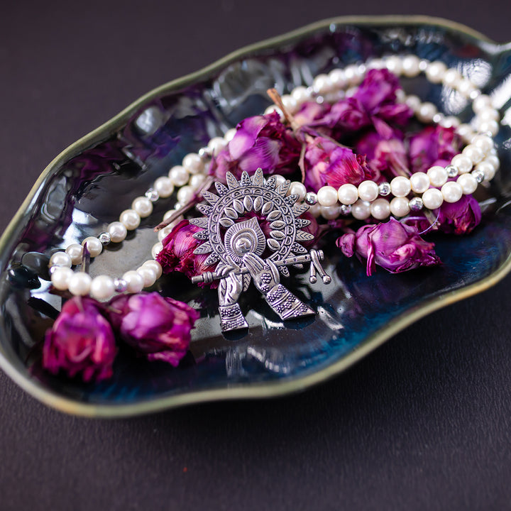 Meera Antique Silver Metal Pendant Necklace