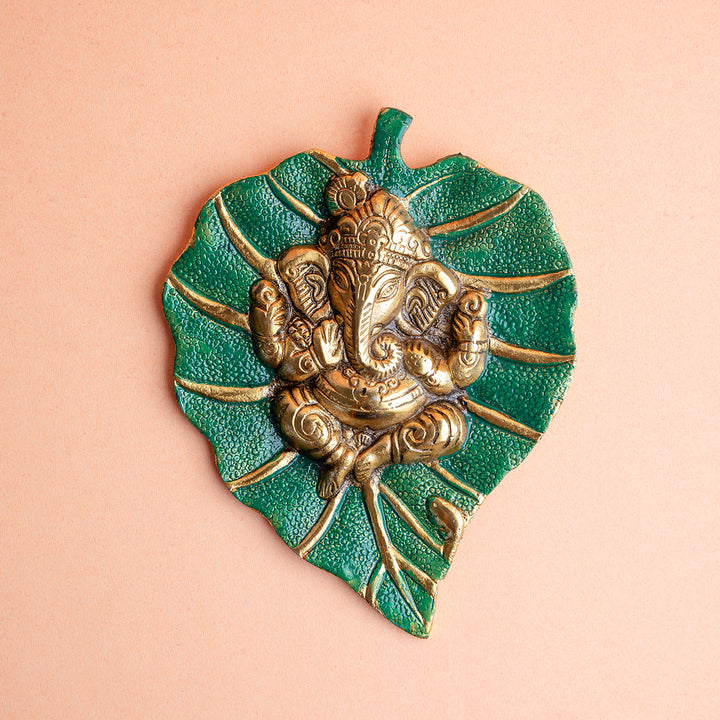 Ganapati on Green Paan Leaf Wall Art