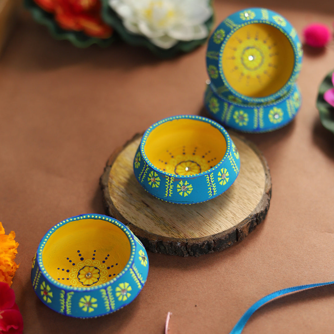 Asha Handpainted Terracotta Diya (Set Of 4)