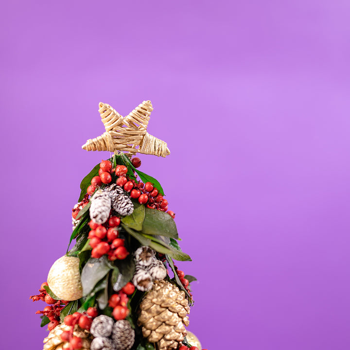 Pinecone Petite Christmas Tree