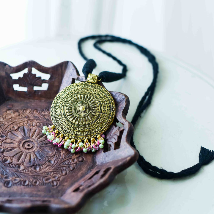 Nishi Metal Pendant Necklace