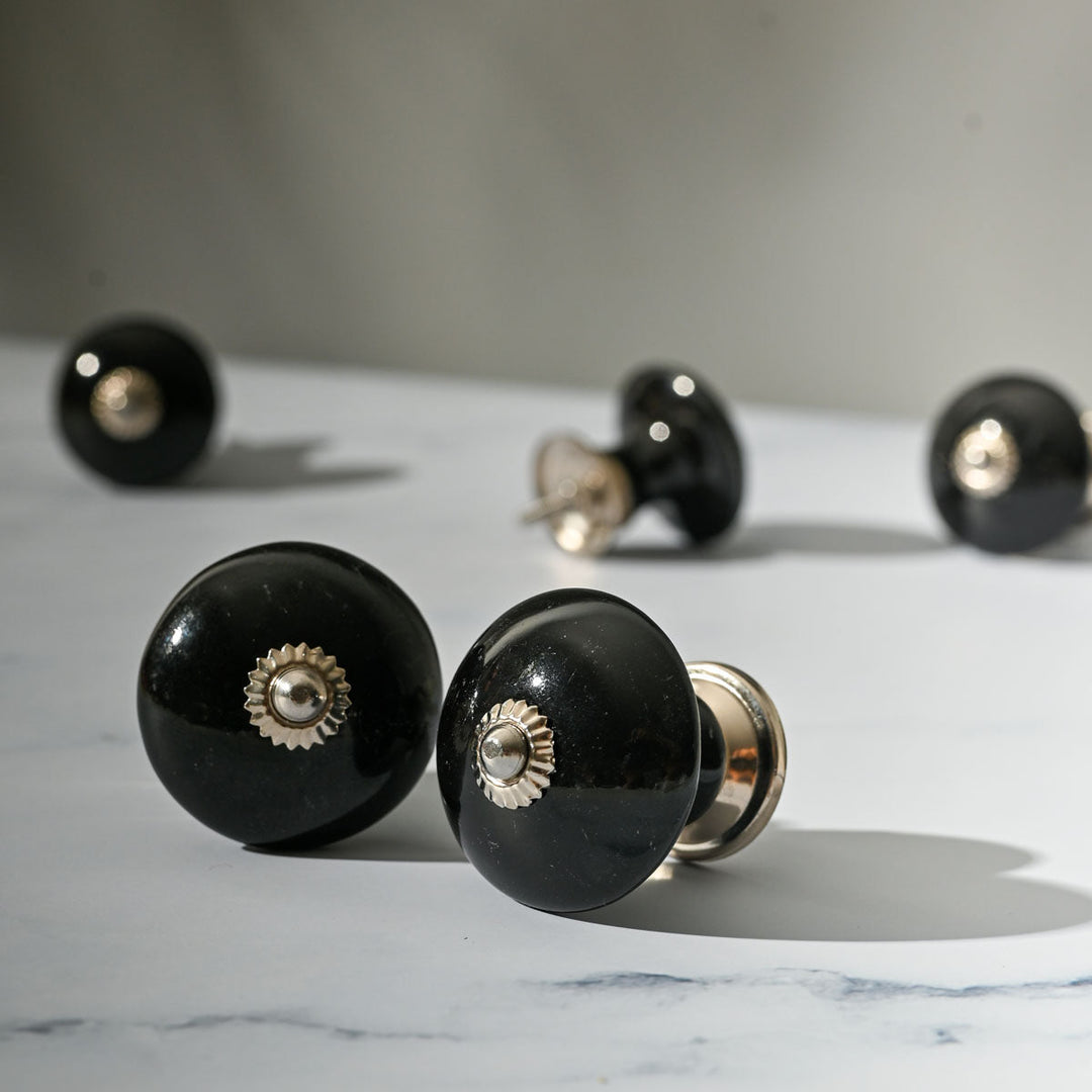 Nyx Ceramic Knobs (Set Of 2)