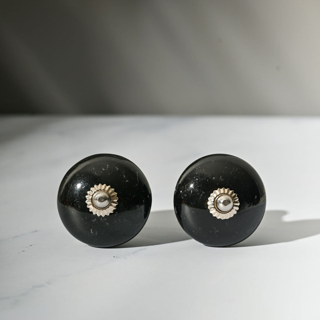 Nyx Ceramic Knobs (Set Of 2)