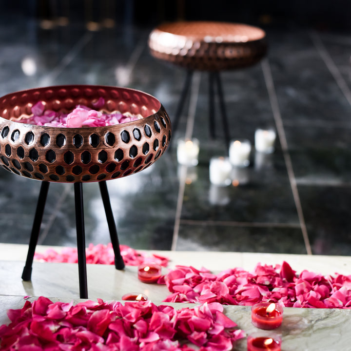 Sanchala Big Urli With Stand