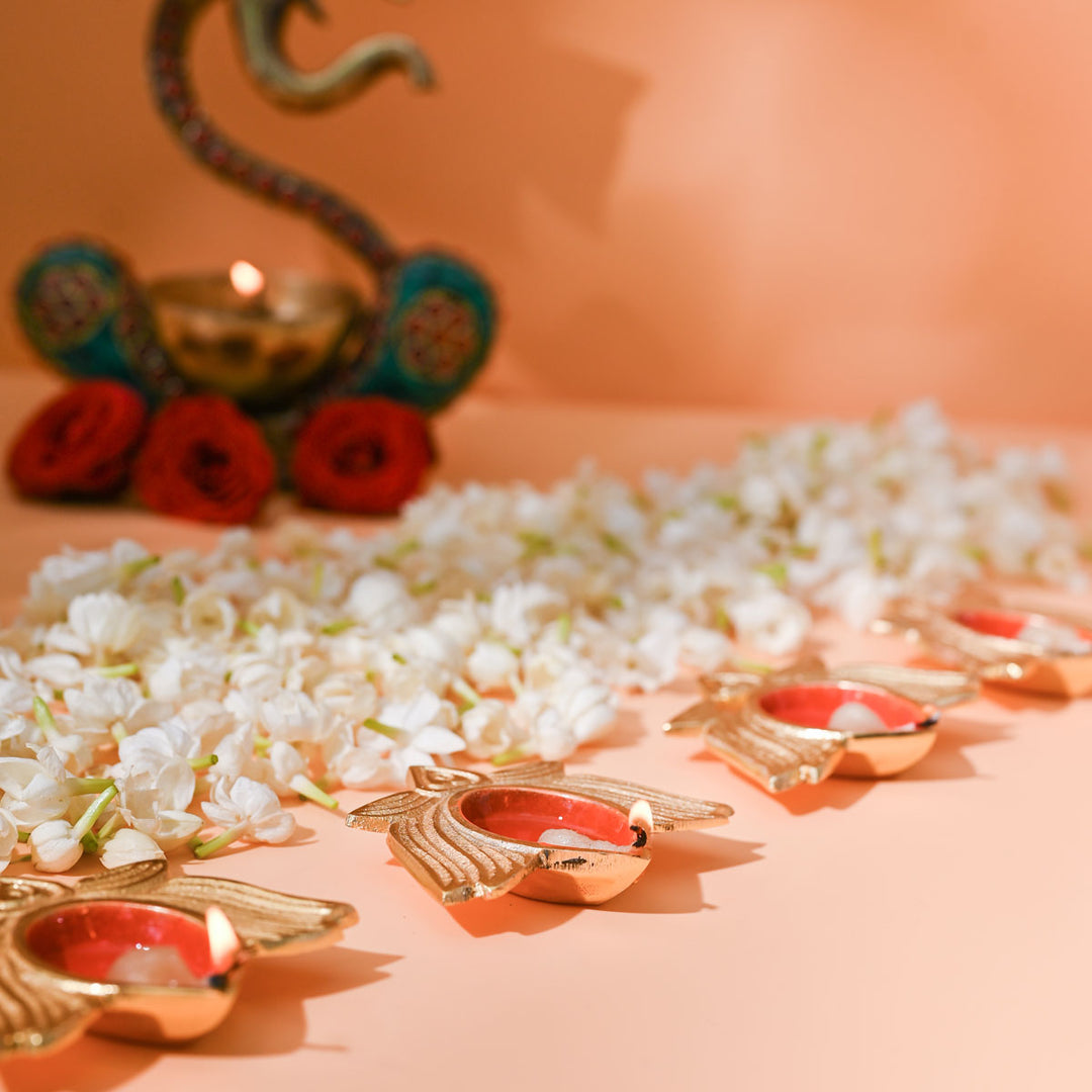 Swarna Lotus Diyas (Set Of 4)