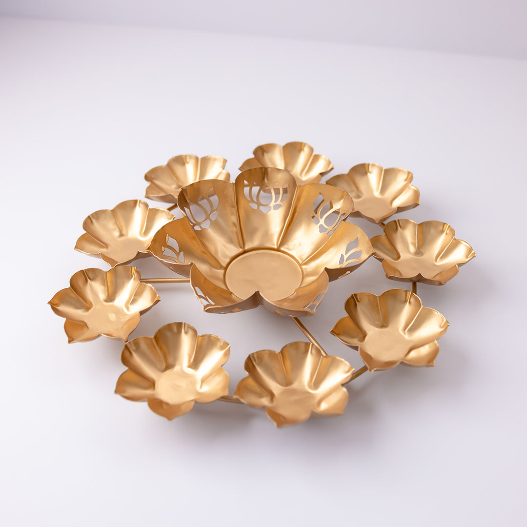 Ambika Floral Urli