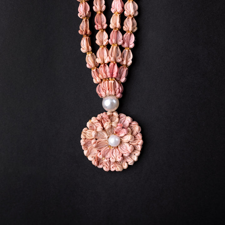 Rhudri Aak Garland