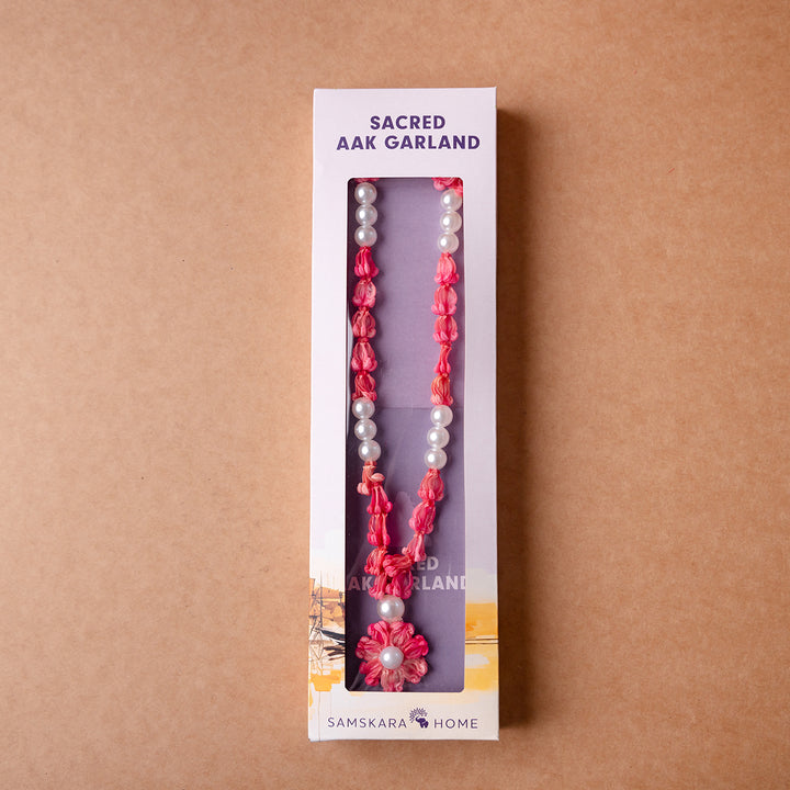Deehar Aak Garland
