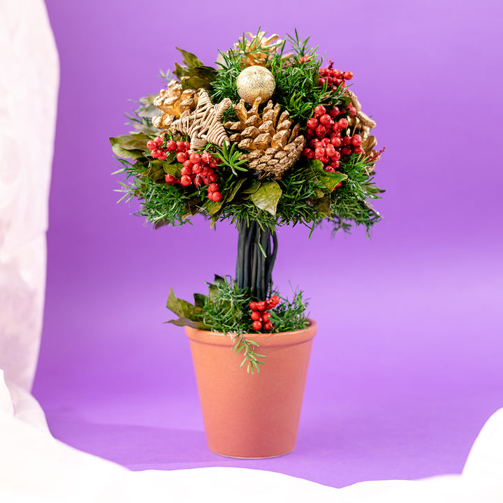 Holiday Cheer Topiary